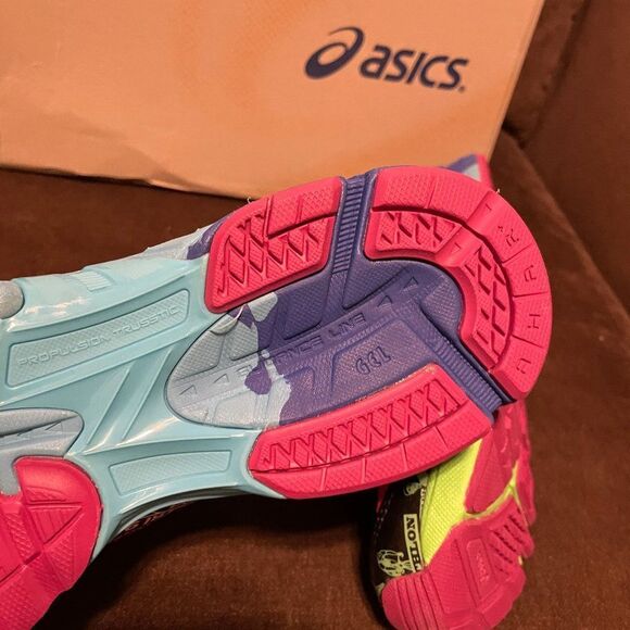 Rare New w/tags Asics GEL Noosa Tri 9 Black Multicolor Womens 9 US Medium - Picture 7 of 12